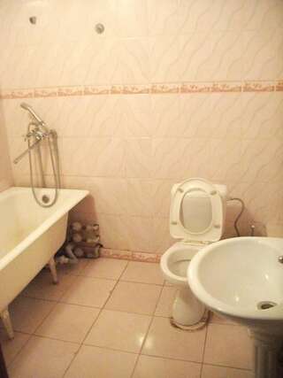 Мини-отель B&B Aktau Актау Двухместный номер с 1 кроватью и собственной ванной комнатой-4