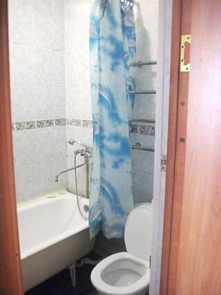 Мини-отель B&B Aktau Актау Одноместный номер с собственной ванной комнатой-9